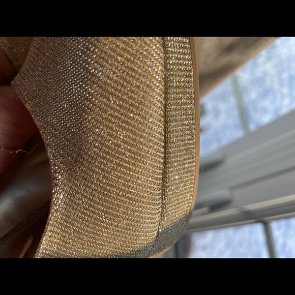 Glitter Material High Heel Shoe - Picture 8 of 9